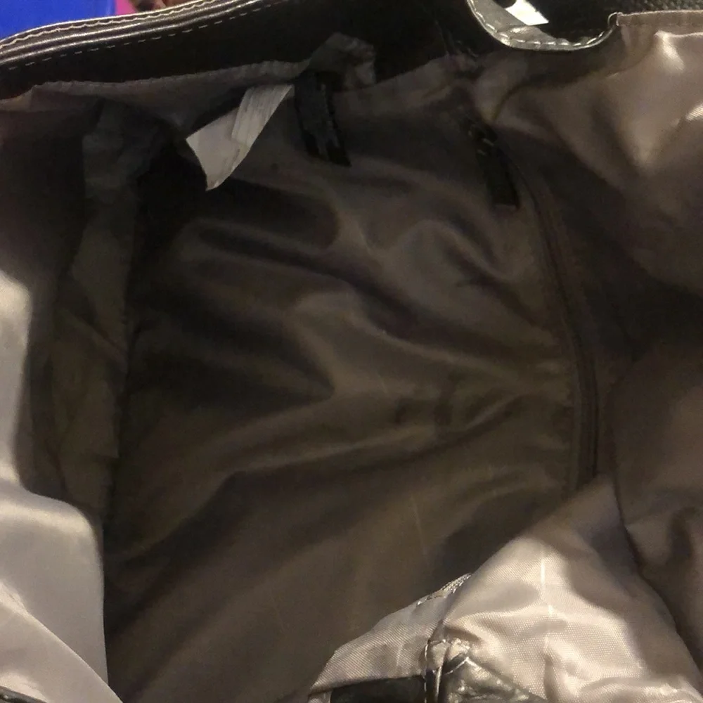 Kenneth Cole Reaction black laptop bag - Picture 7 of 13
